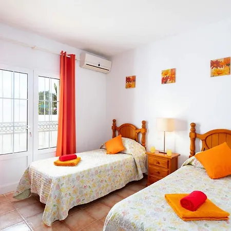 Castillo By Villa Puerto del Carmen (Lanzarote)