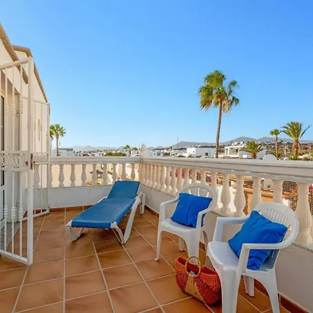 Castillo By Βίλα