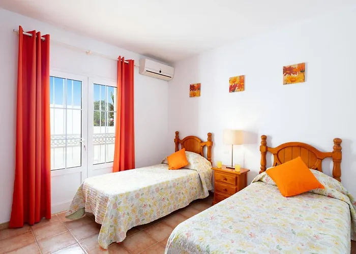 Castillo By Βίλα