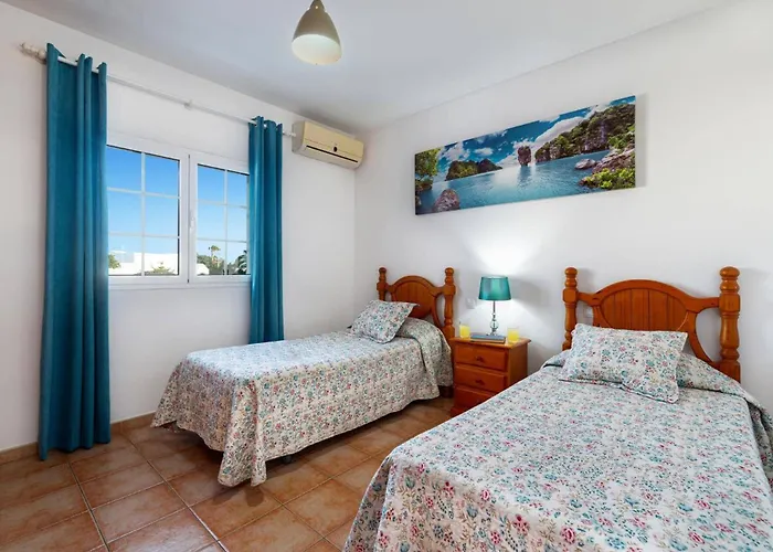 Castillo By Βίλα